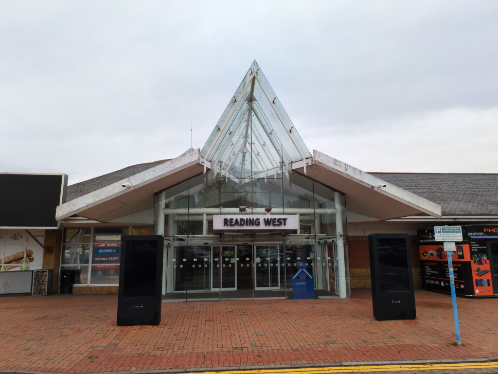 Reading Services Front Entrance